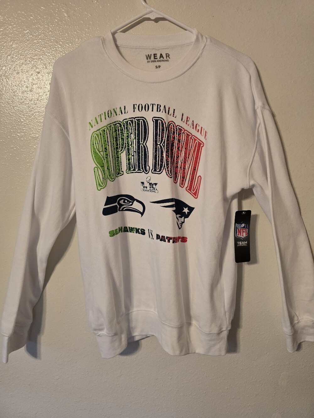 NWT WEAR by Erin Andrews Super Bowl Matchup Crewneck Sweatshirt - Women's S/P
